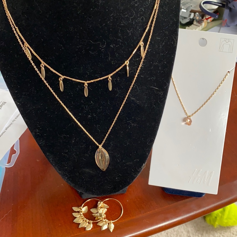 H&M jewelry bundle